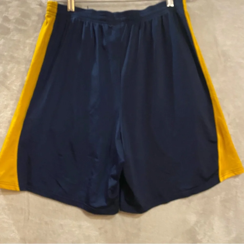 Under Armour Shorts Men’s Large Blue Drawstring Basketball Spellout
